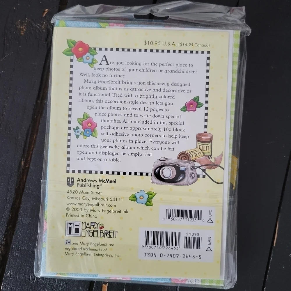 Mary Engelbreit Sealed Accordion Photo Album Scrapbook Mom & Baby 5x7 Floral Bow